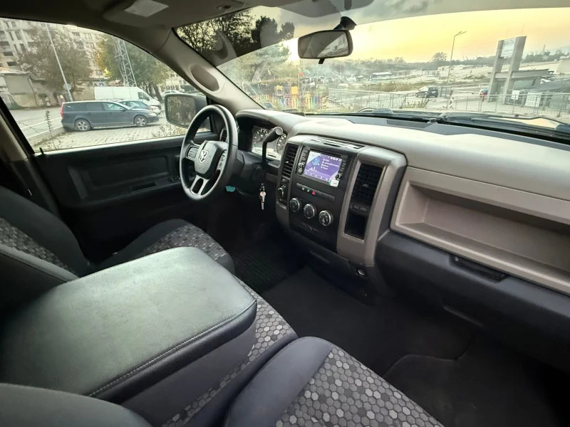Dodge RAM 1500, снимка 10 - Автомобили и джипове - 52667043