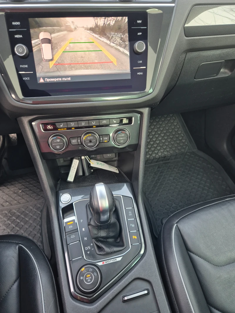 VW Tiguan Rline/4motion/2.0TSI/20г, снимка 14 - Автомобили и джипове - 53199206