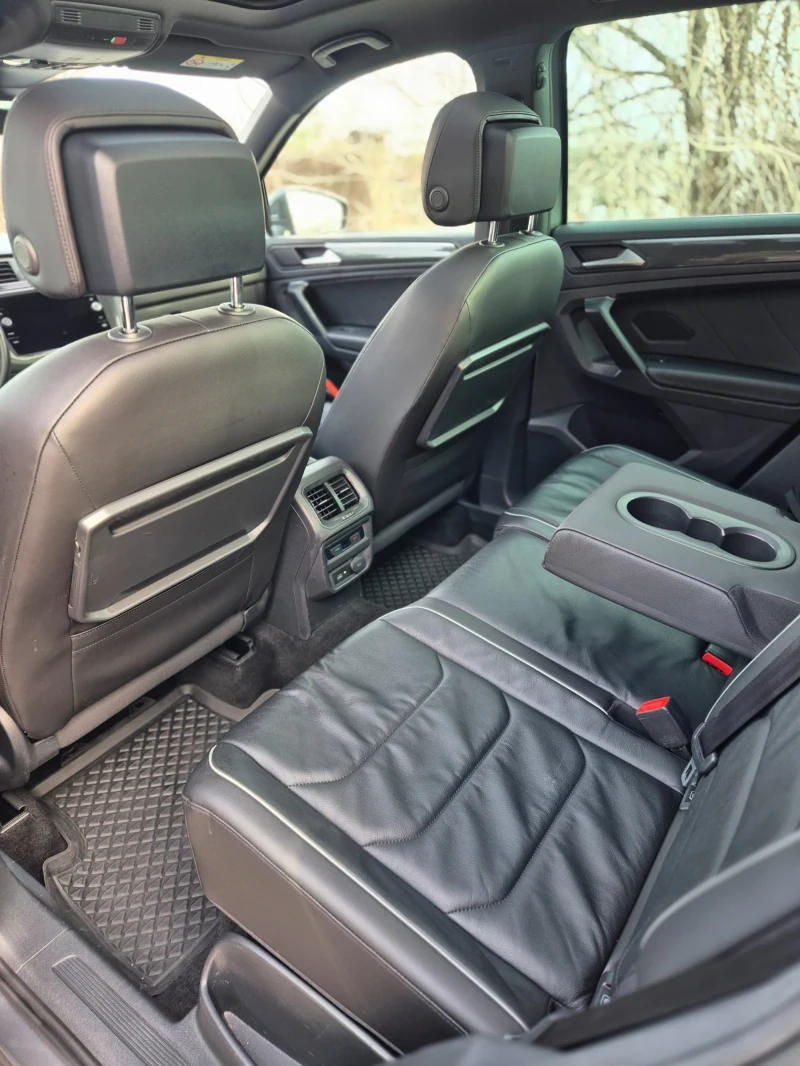VW Tiguan Rline/4motion/2.0TSI/20г, снимка 9 - Автомобили и джипове - 53199206