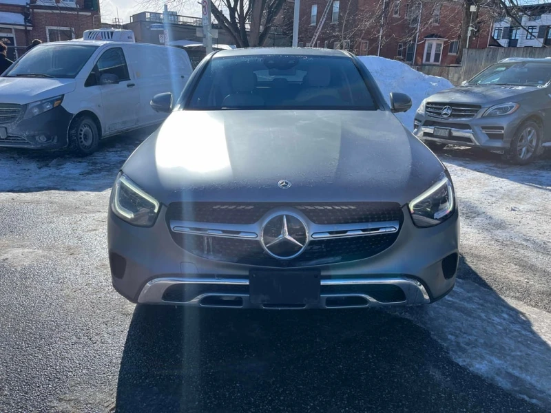 Mercedes-Benz GLC 300 2022 COUPE 4MATIC * БЕЗ ПЪРВОНАЧАЛНА ВНОСКА, снимка 2 - Автомобили и джипове - 53287754