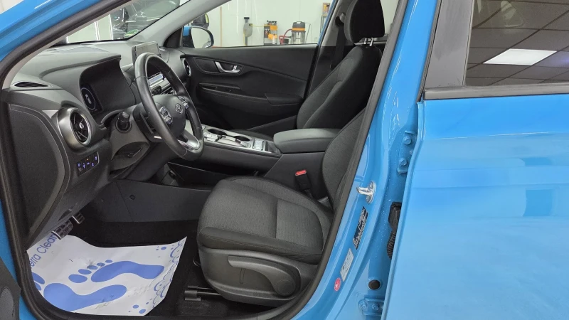 Hyundai Kona 64KWh/12000KM/ЗАВЕРЕНА СЕРВИЗНА КНИЖКА, снимка 7 - Автомобили и джипове - 53392730