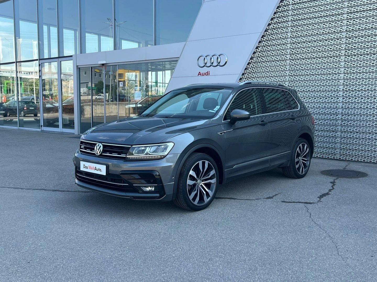 VW Tiguan Highline 2.0TDI 4MOTION BMT - изображение 6