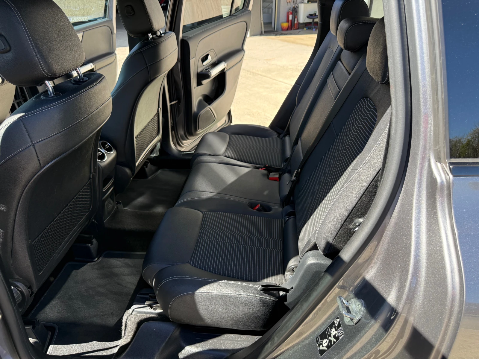 Mercedes-Benz GLB 200d 8G | Mobile.bg   11