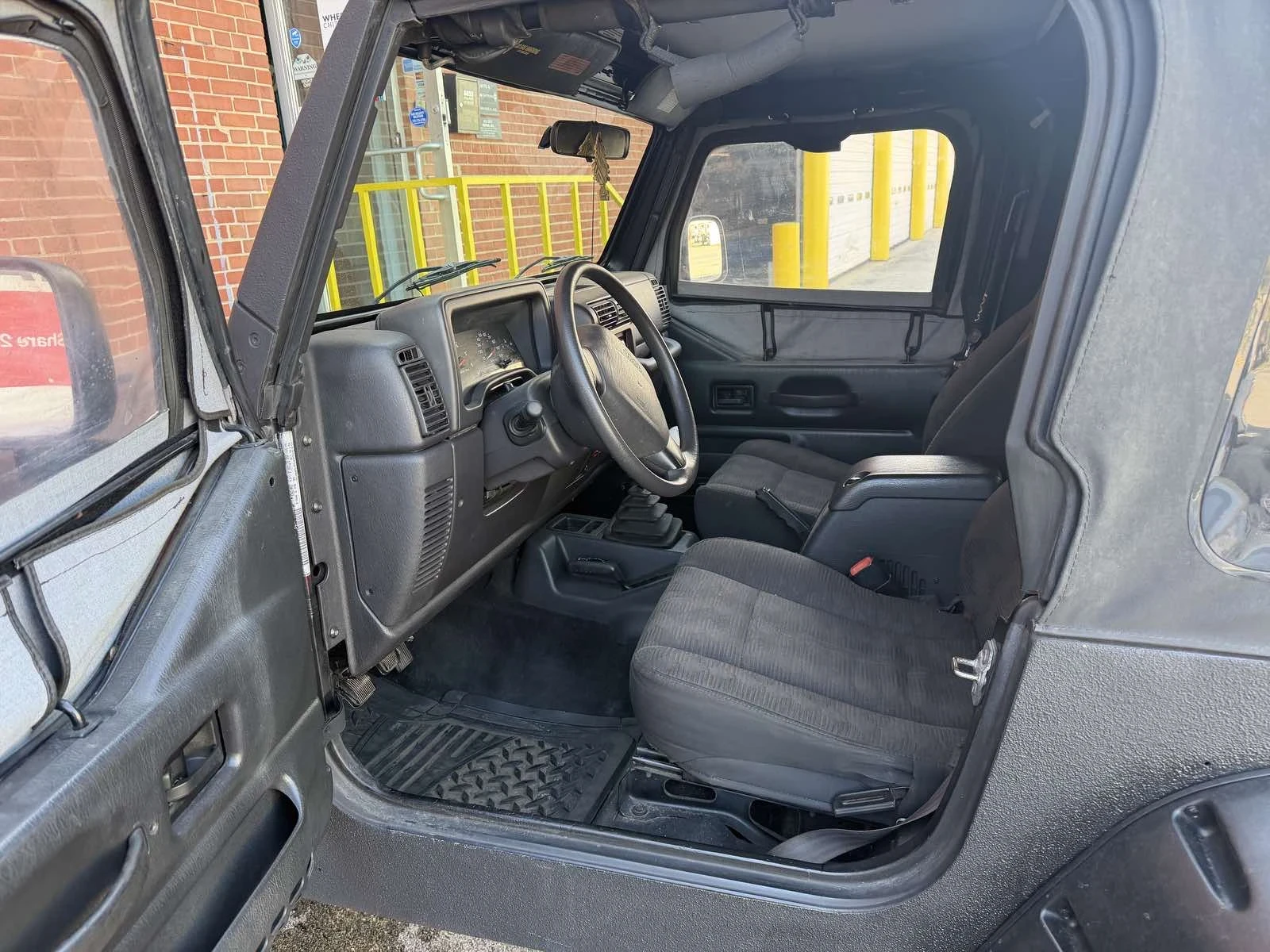 Jeep Wrangler, снимка 14 - Автомобили и джипове - 53735034