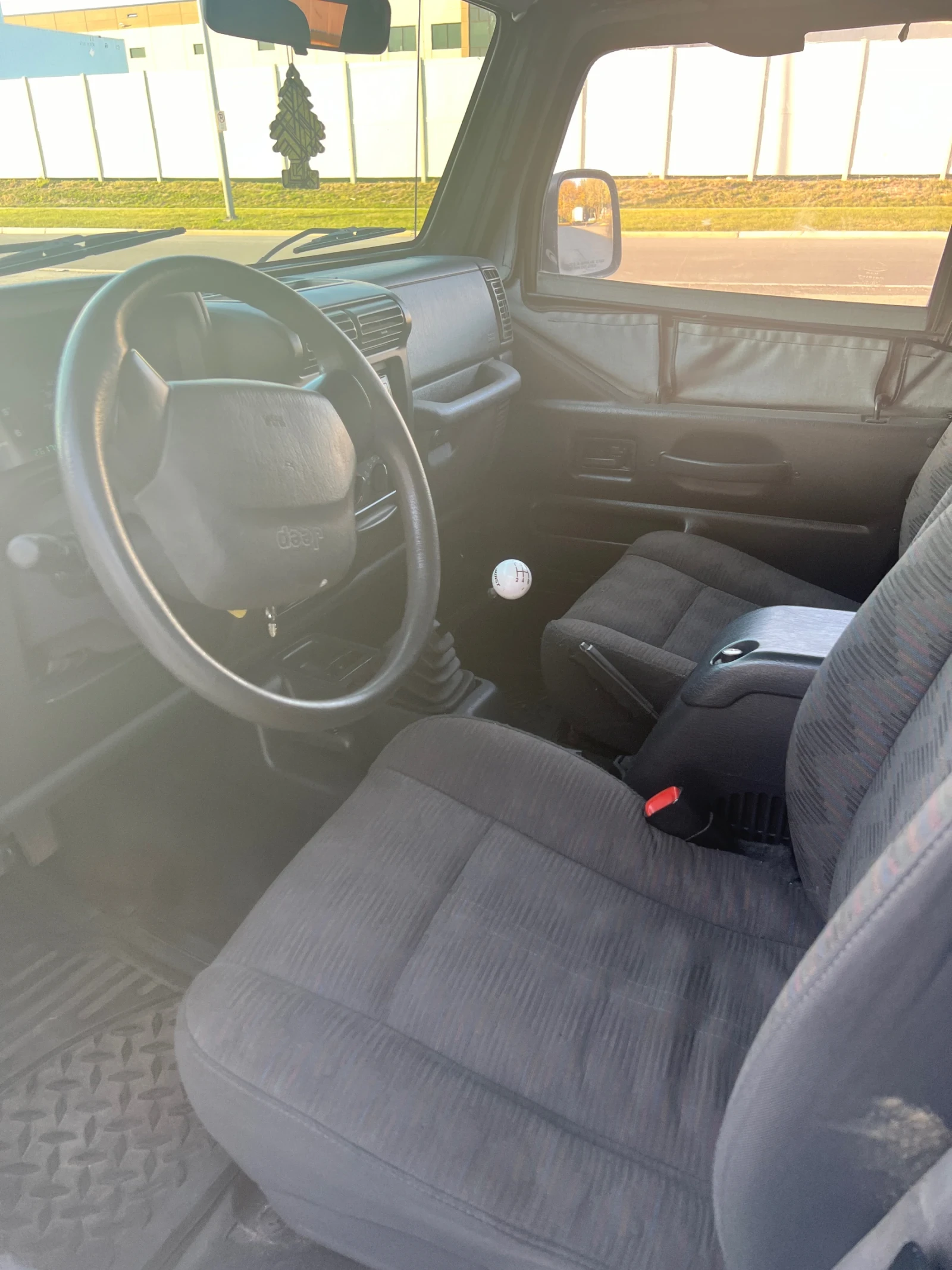 Jeep Wrangler, снимка 6 - Автомобили и джипове - 53735034