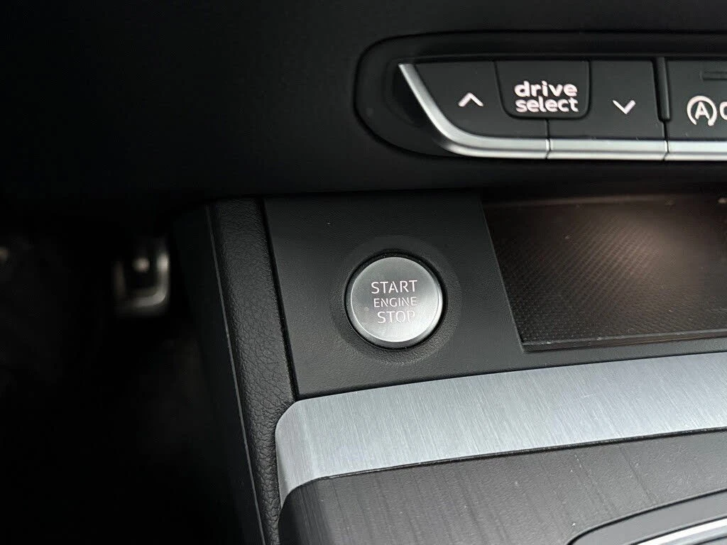 Audi Q5 * AвтоКредит * (ЦЕНА ДО БГ), снимка 15 - Автомобили и джипове - 54333232