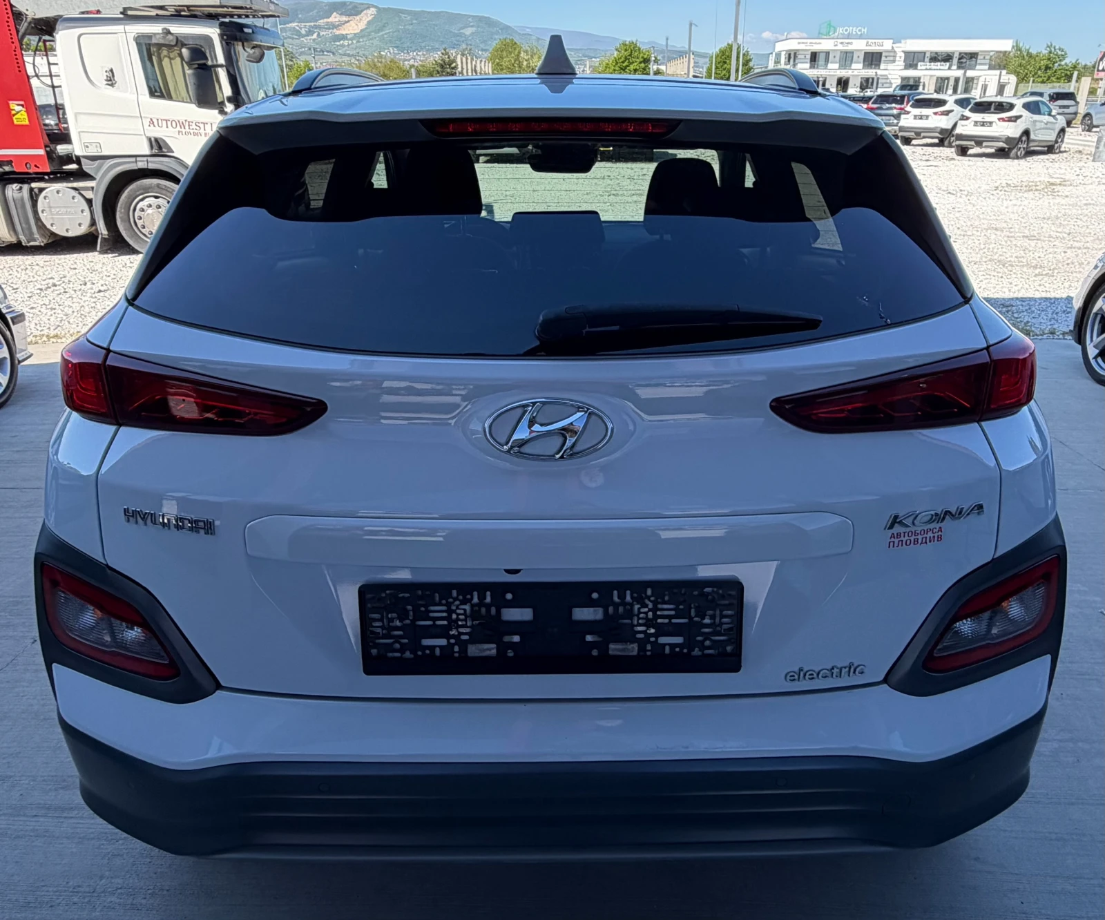 Hyundai Kona 42kWh , снимка 5 - Автомобили и джипове - 54408145