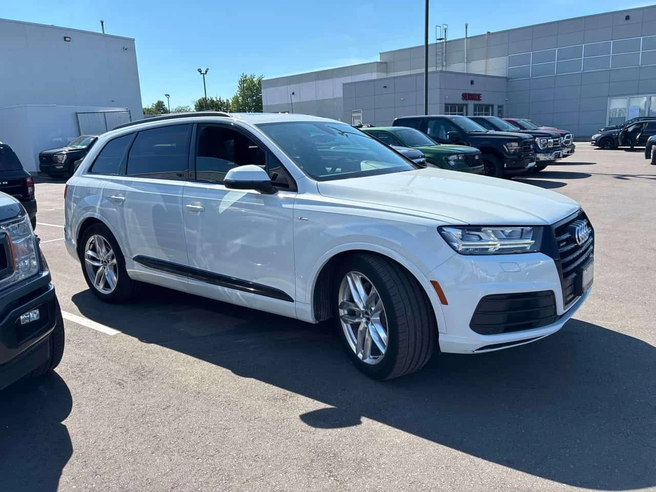 Audi Q7 * Technik * CARFAX *  ОПЦИЯ ЗА ФИНАНСИРАНЕ, снимка 3 - Автомобили и джипове - 55328225