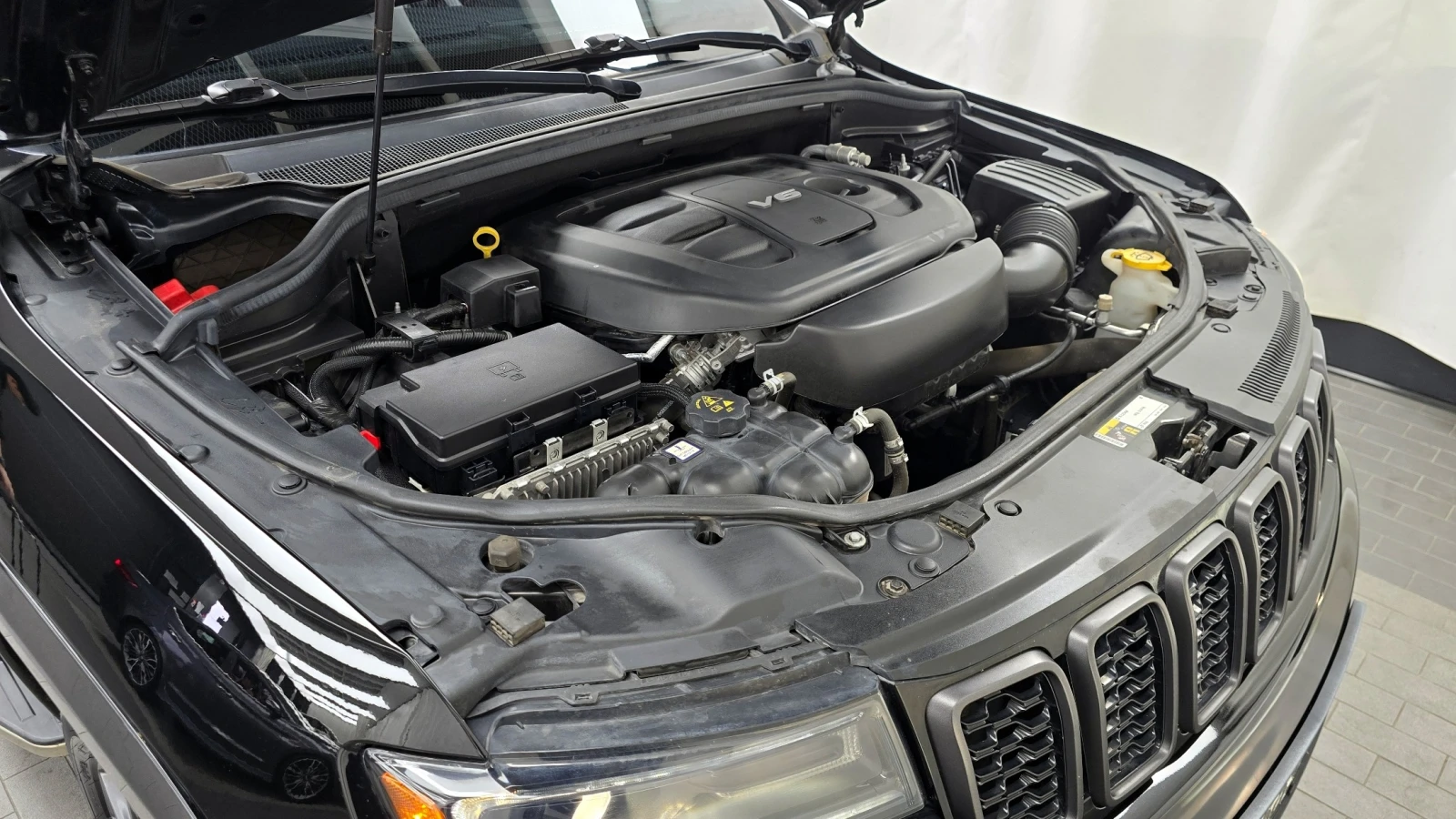 Jeep Grand cherokee LIMITED/ФИНАНСИРАНЕ, снимка 3 - Автомобили и джипове - 55444095