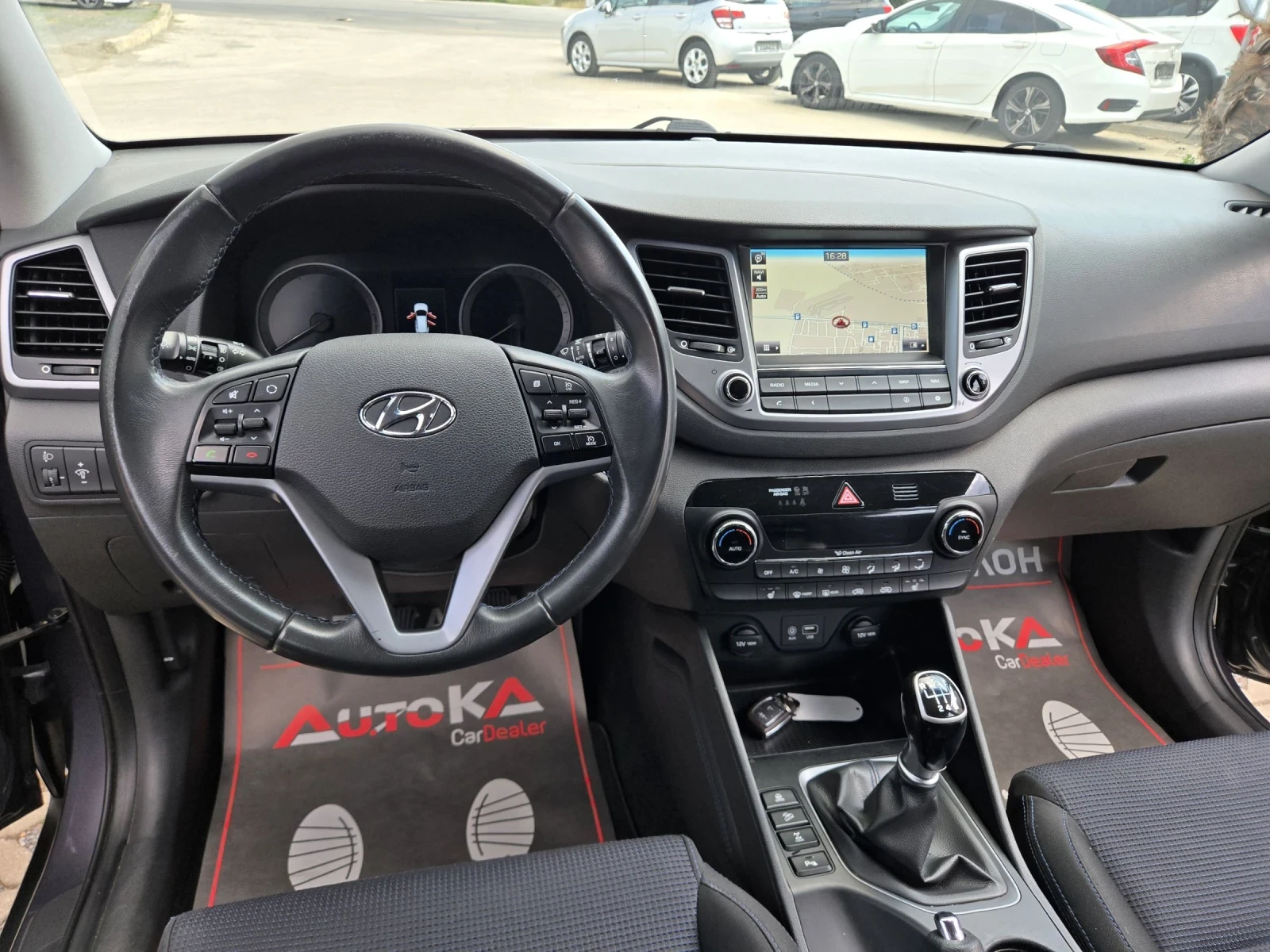 Hyundai Tucson 2.0CRDI-136��= 6��= 4�4= ������= ����= KEYLESS | Mobile.bg � ����������� 10