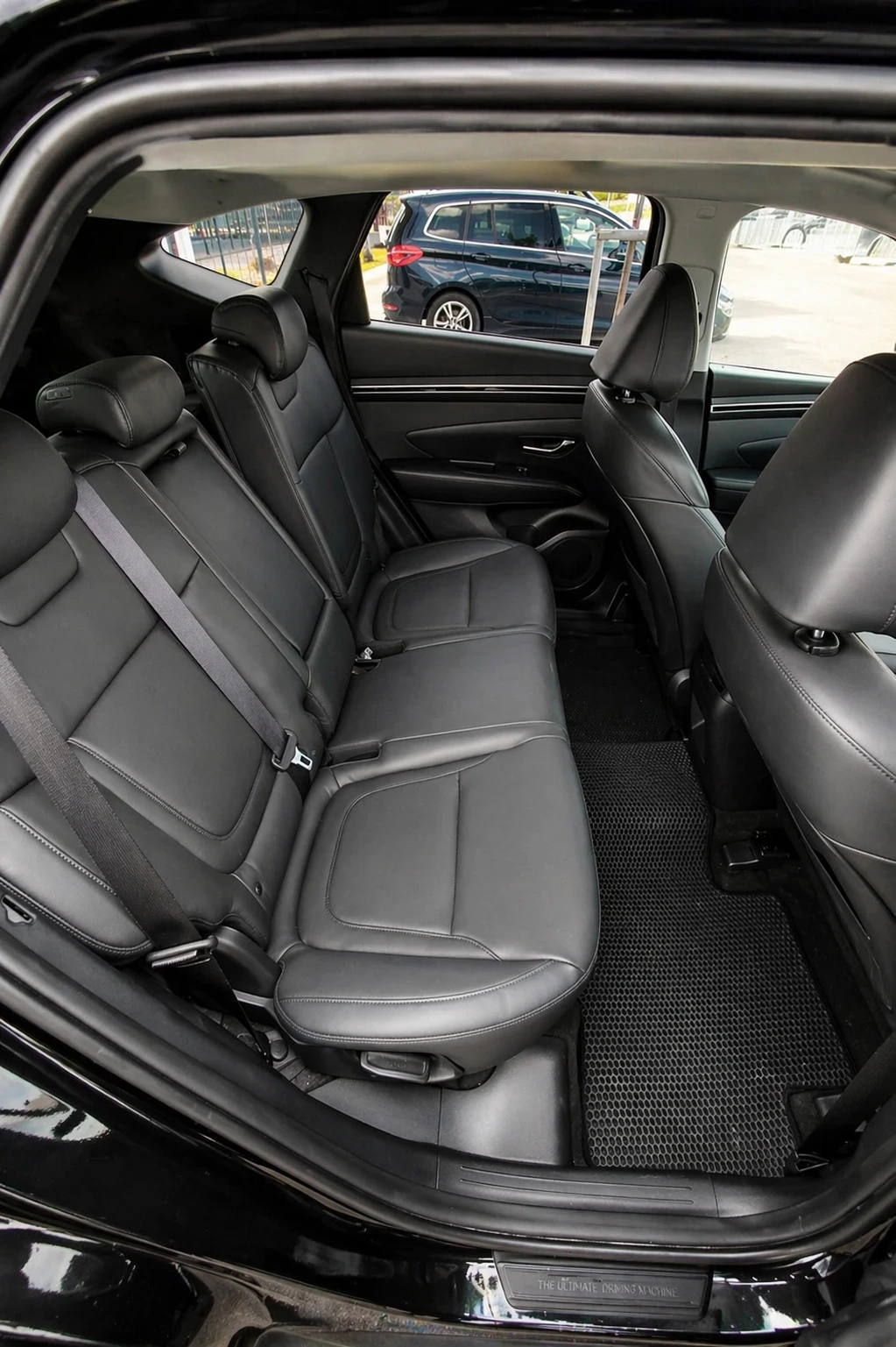 Hyundai Tucson 1.6, снимка 10 - Автомобили и джипове - 55641706