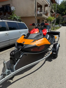 Джет Bombardier Sea Doo Spark trixx 2 up, снимка 2
