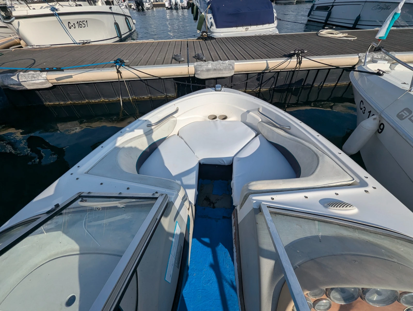 Лодка Bayliner Capri - изображение 3