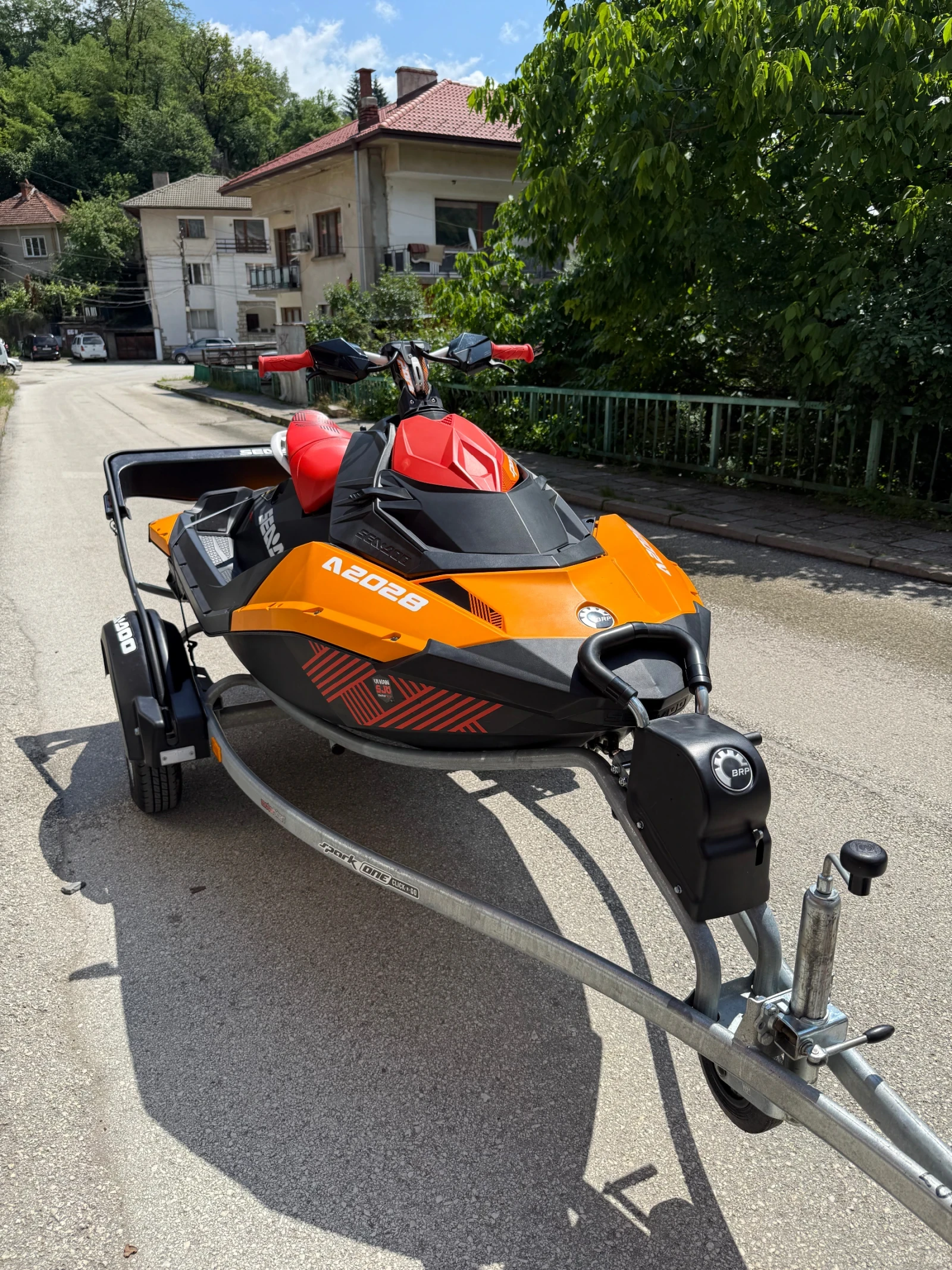 Джет Bombardier Sea Doo Spark trixx 2 up