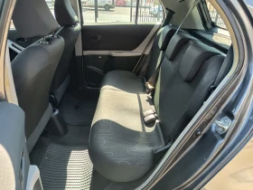 Toyota Yaris 1.0vvti, снимка 10