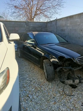 Mercedes-Benz C 320 4MATIC , снимка 2