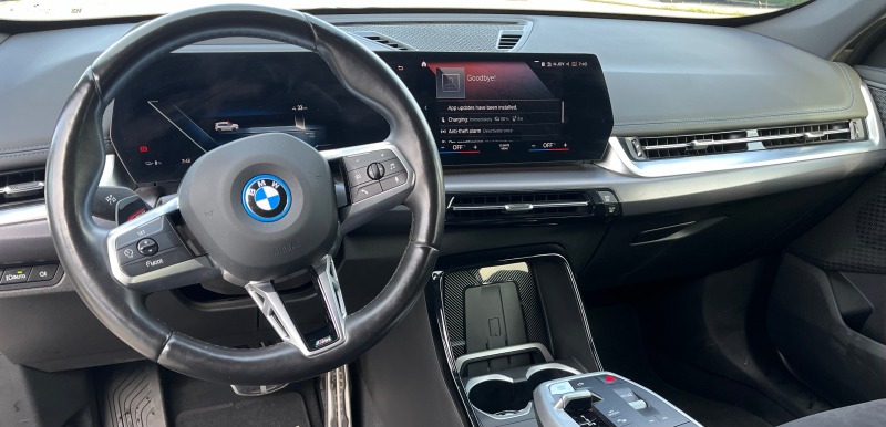 BMW iX1 X Drive 30 M, снимка 3 - Автомобили и джипове - 46466860