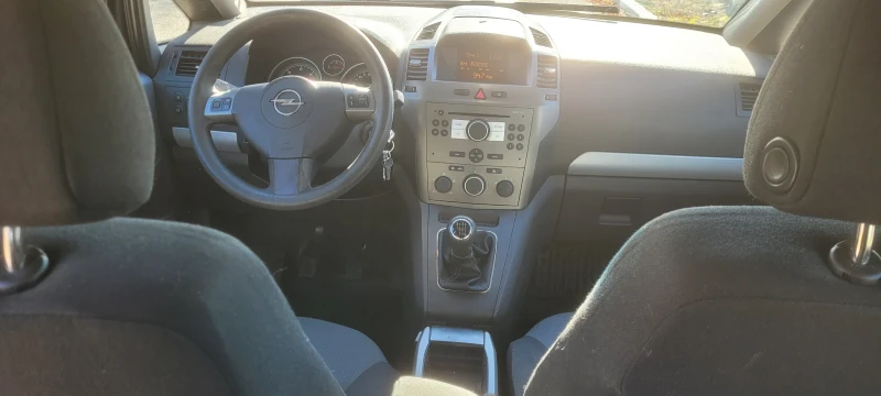 Opel Zafira, снимка 5 - Автомобили и джипове - 47989525