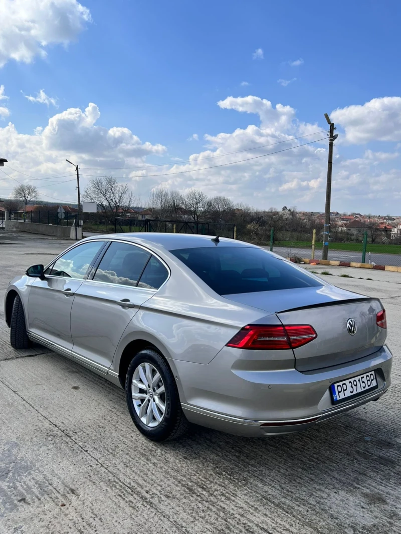 VW Passat, снимка 5 - Автомобили и джипове - 49035512