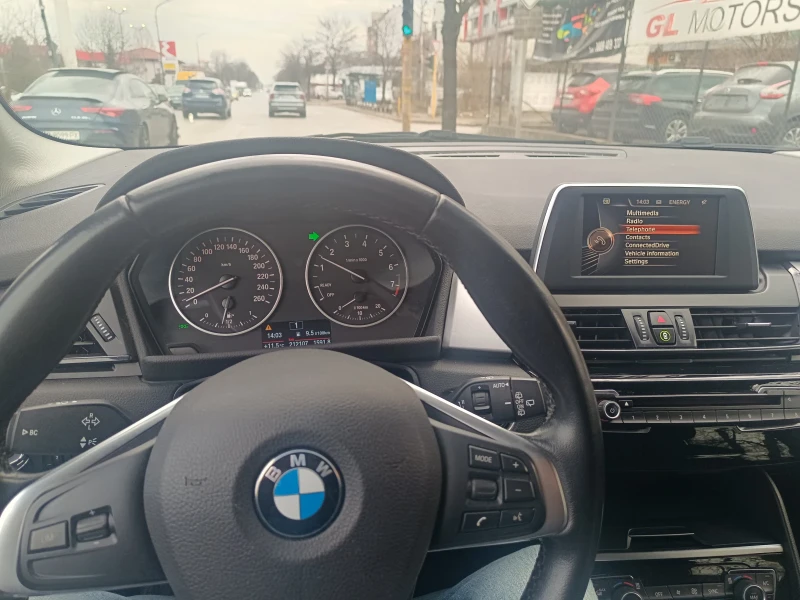 BMW 218 Active Tourer, снимка 11 - Автомобили и джипове - 49300830