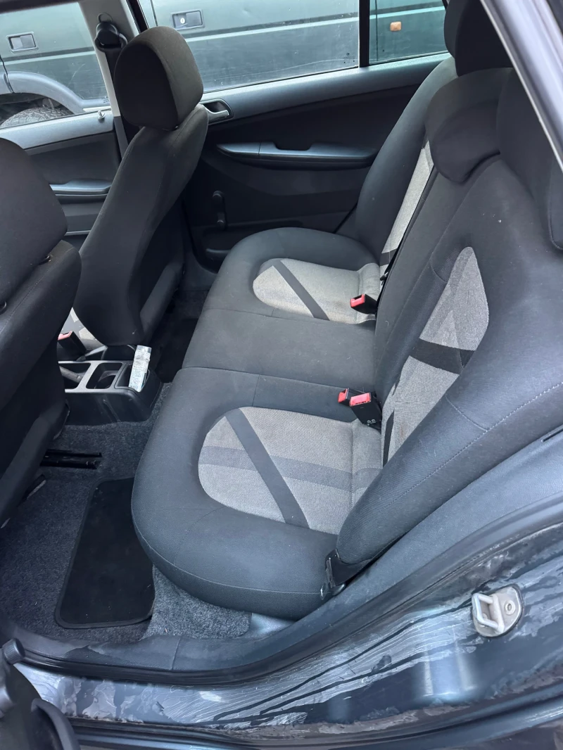 Skoda Fabia Фабричен газов инжекцион, снимка 5 - Автомобили и джипове - 53166680