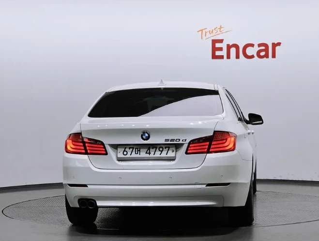 BMW 520  - изображение 4