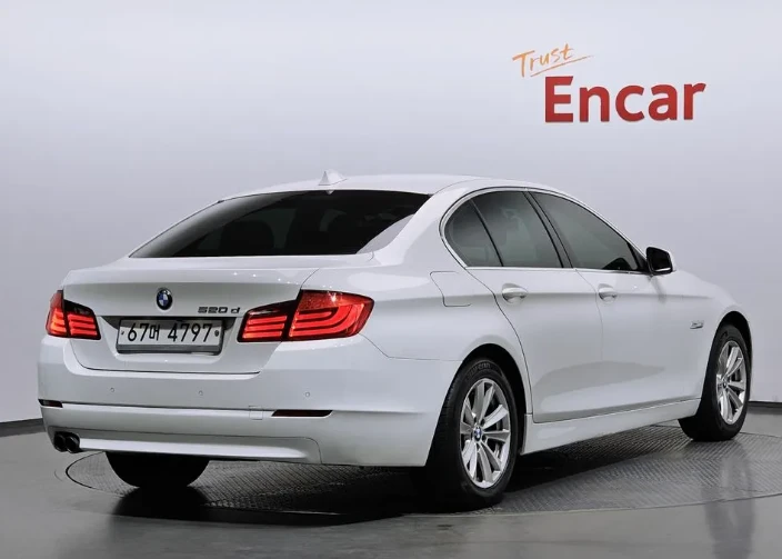 BMW 520  - изображение 2
