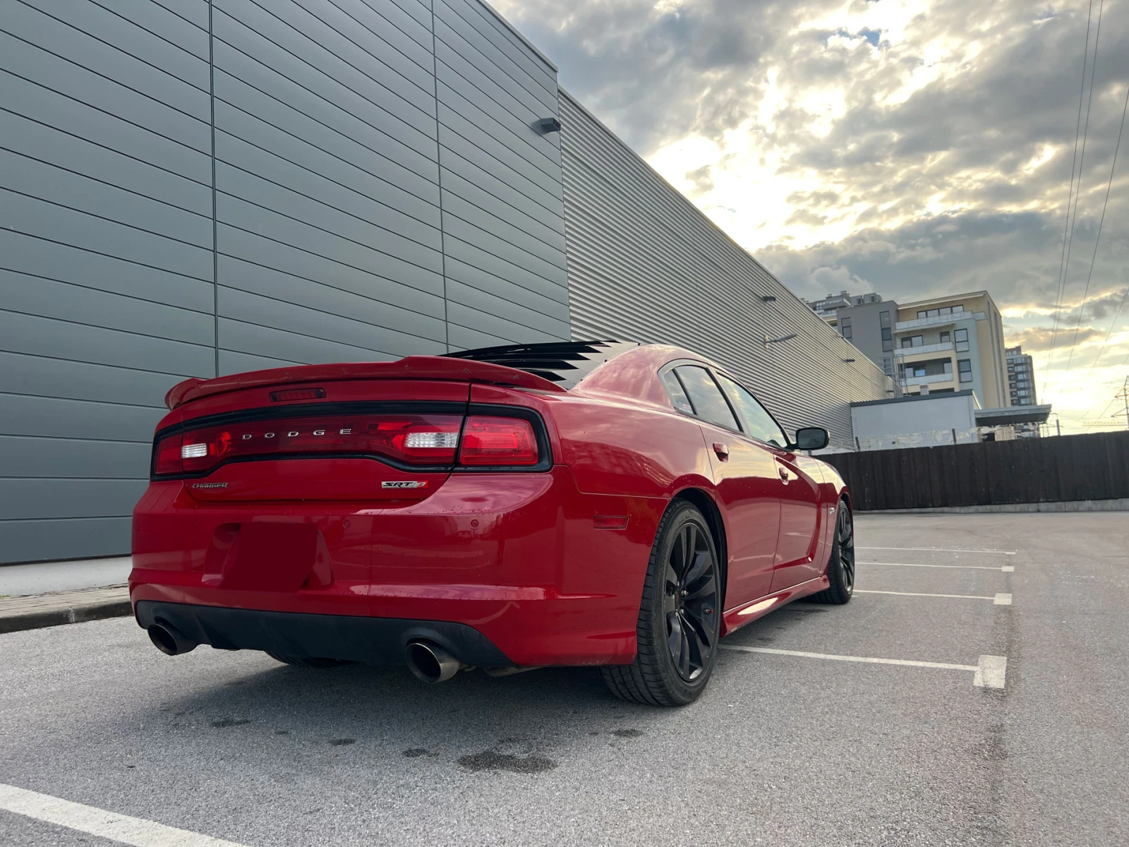 Dodge Charger 6.4 HEMI SRT8 - изображение 5