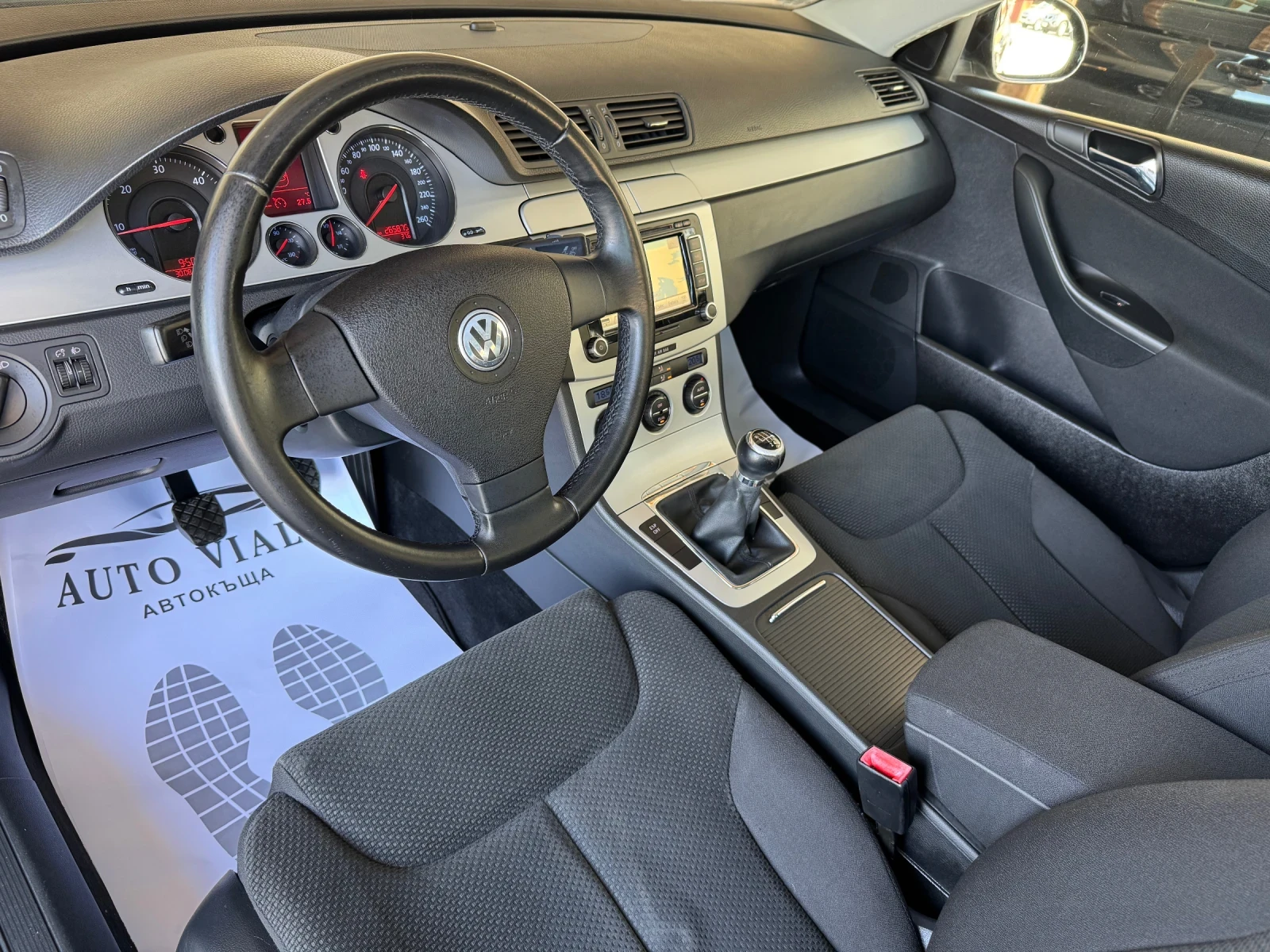 VW Passat 1, 9 TDi* 105 kc* НАВИГАЦИЯ* РЕАЛНИ КМ - изображение 9