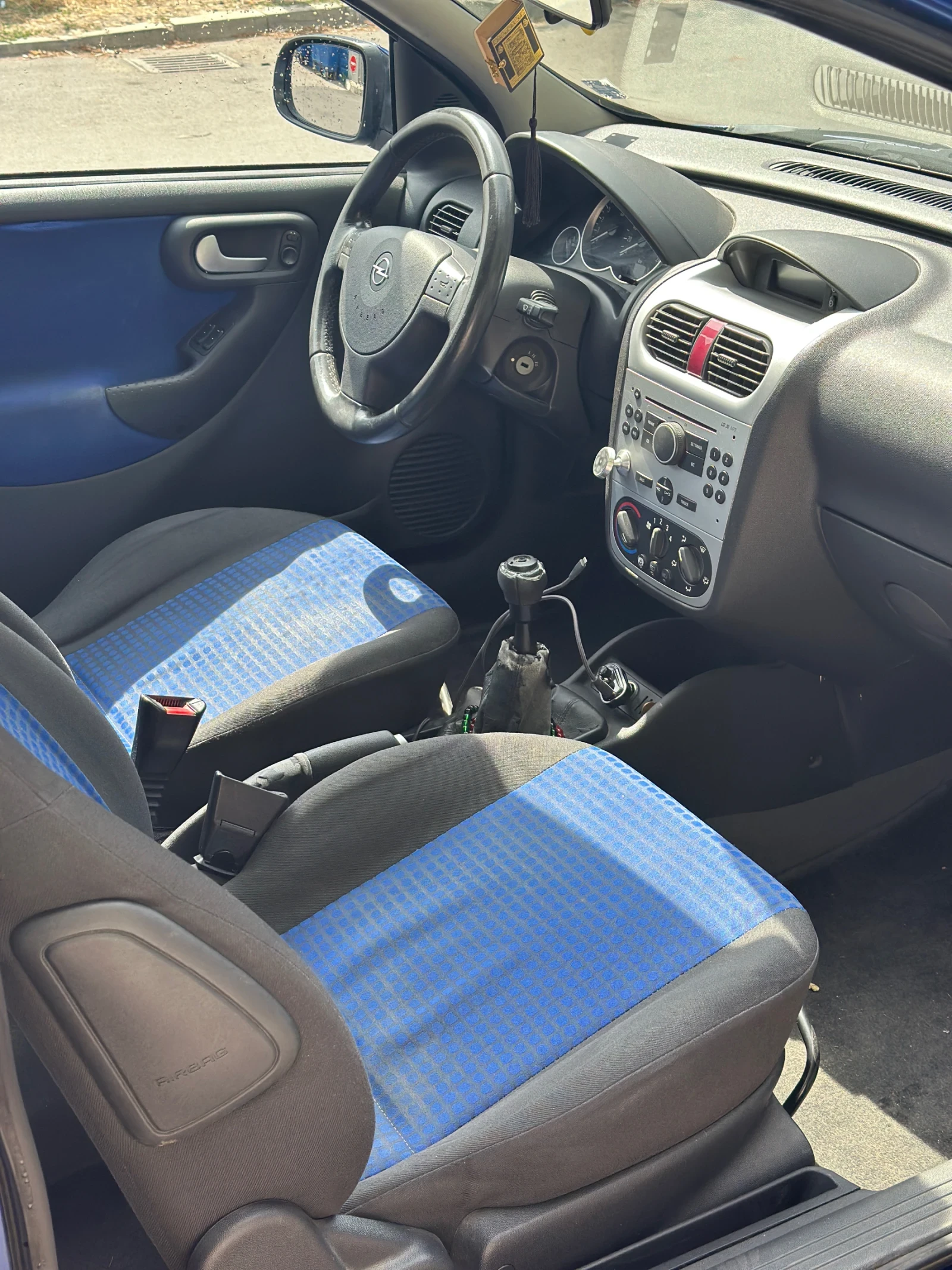 Opel Corsa 1.2Twinport - изображение 6