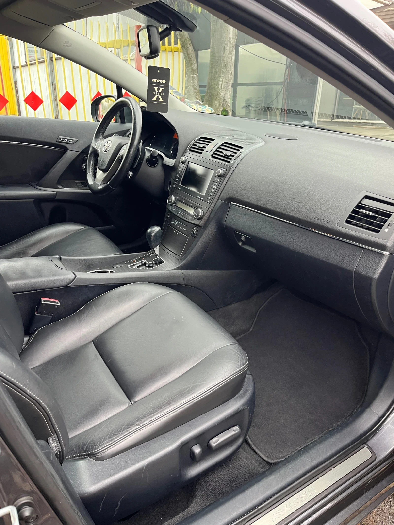 Toyota Avensis 2.0  / | Mobile.bg   5