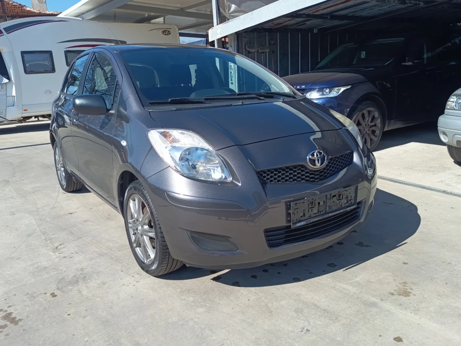 Toyota Yaris 1.0vvti, снимка 2 - Автомобили и джипове - 53814776