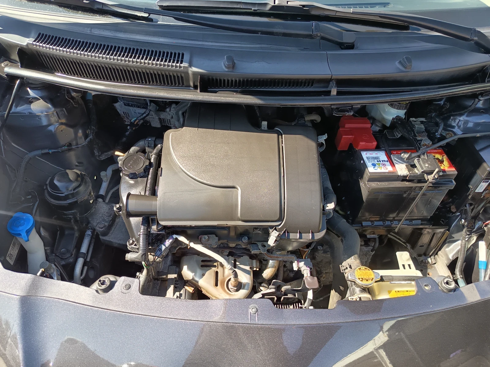 Toyota Yaris 1.0vvti, снимка 13 - Автомобили и джипове - 53814776