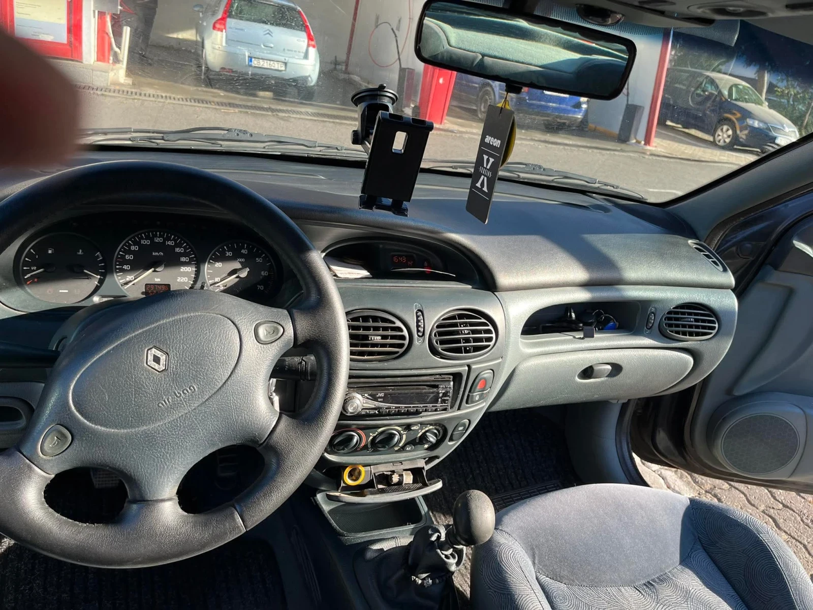 Renault Megane, снимка 11 - Автомобили и джипове - 53945930