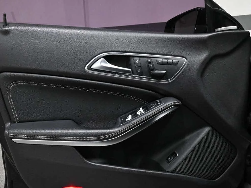 Mercedes-Benz CLA * CLA250 4MATIC * CARFAX * ���� �� �� | Mobile.bg � ����������� 11