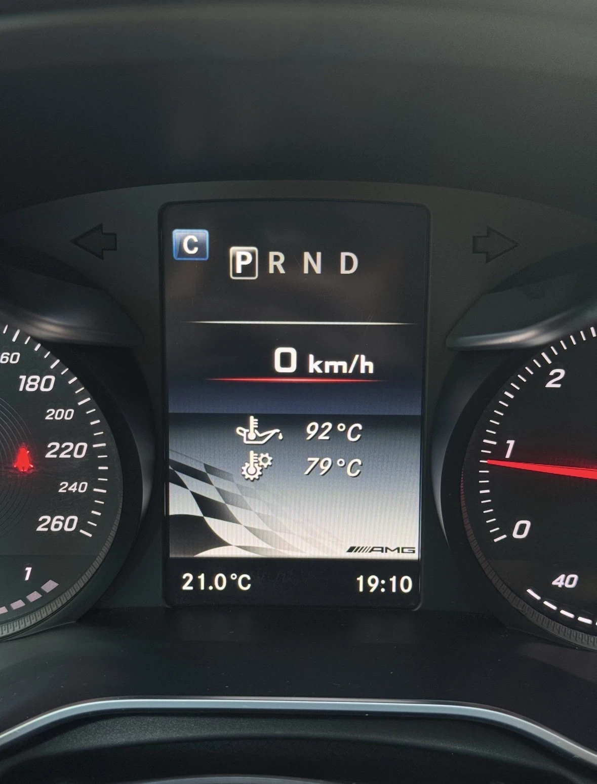 Mercedes-Benz C 200 Distronic / AMG , снимка 14 - Автомобили и джипове - 54429513