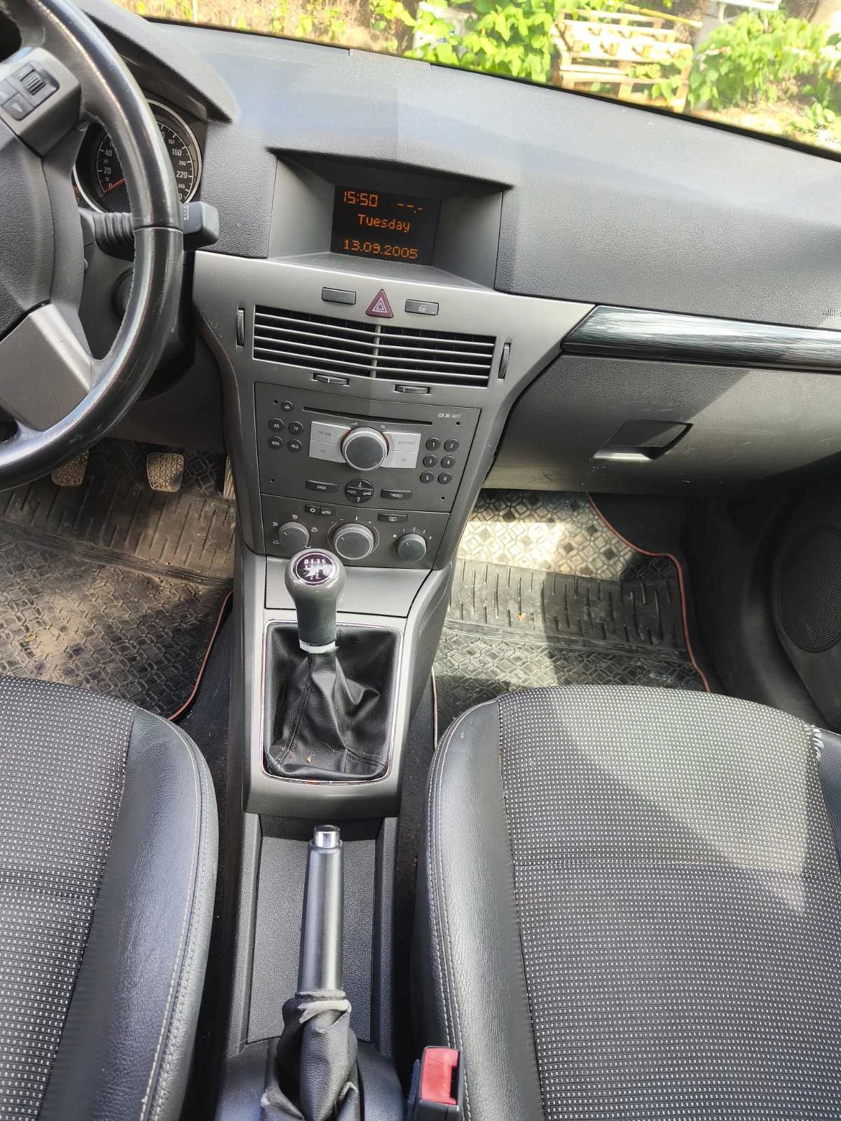Opel Astra gtc, снимка 4 - Автомобили и джипове - 54707917