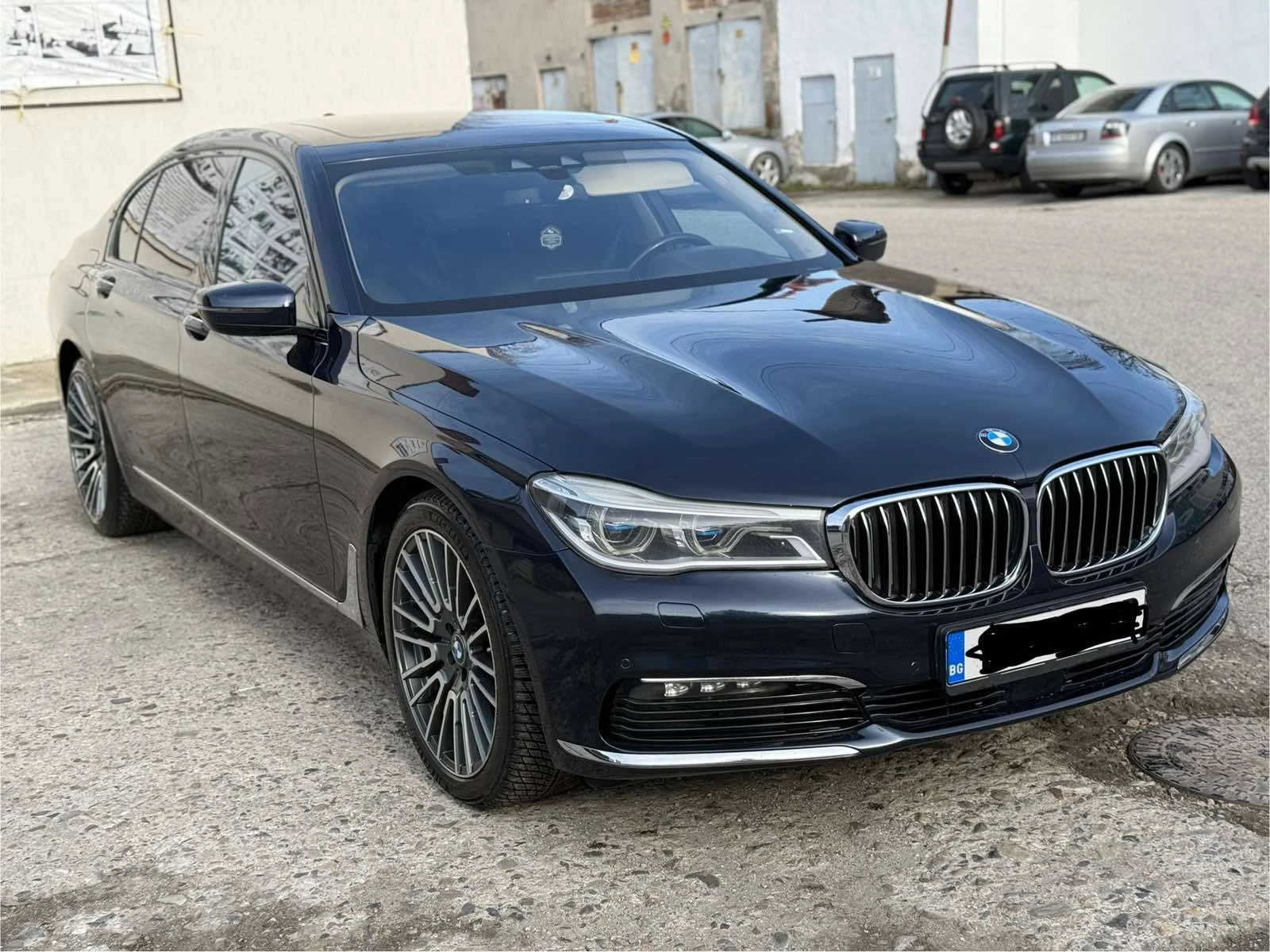 BMW 750 LI, снимка 2 - Автомобили и джипове - 54911262