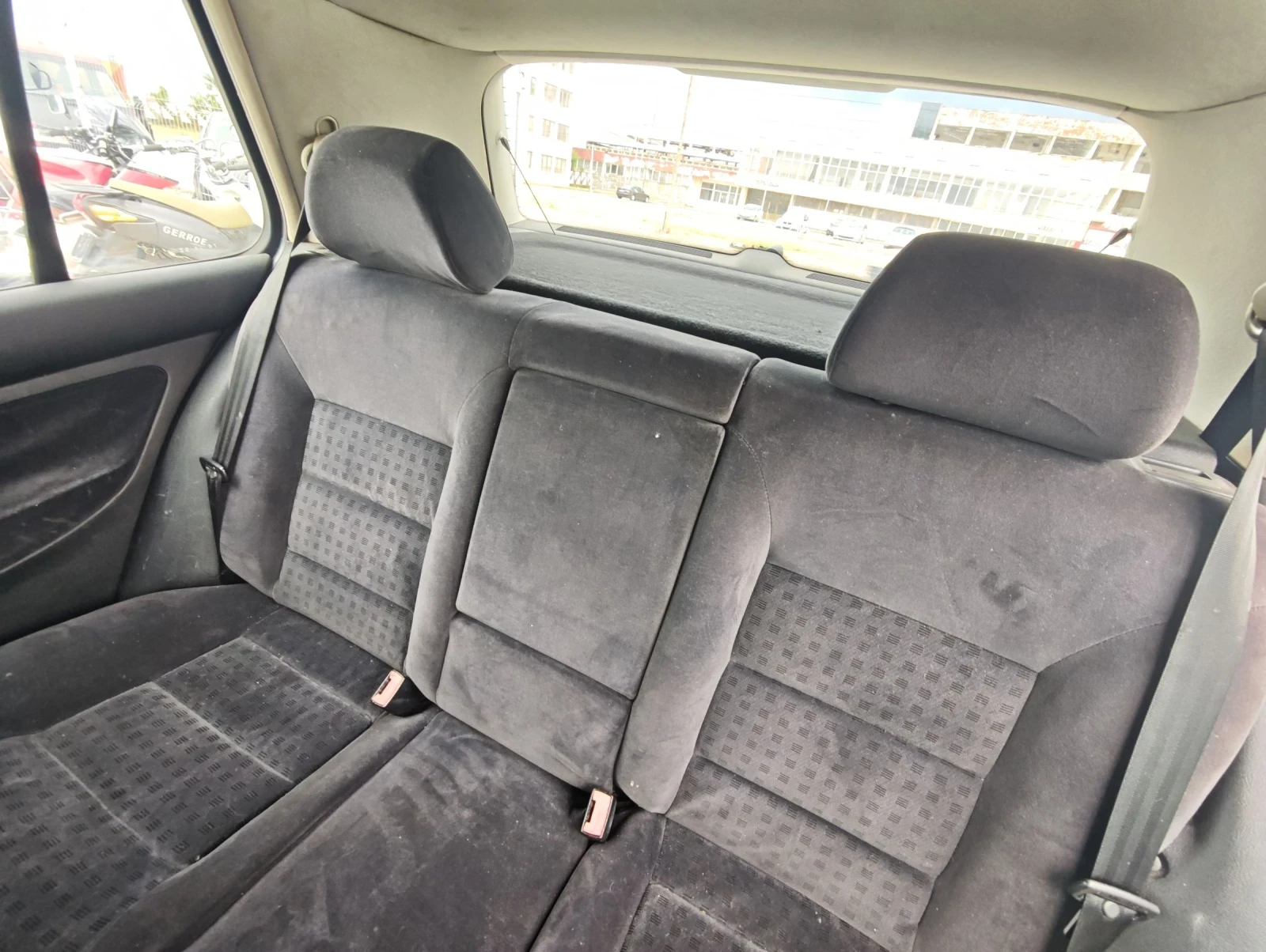 VW Golf Golf 4 1.9 131, снимка 11 - Автомобили и джипове - 55135662