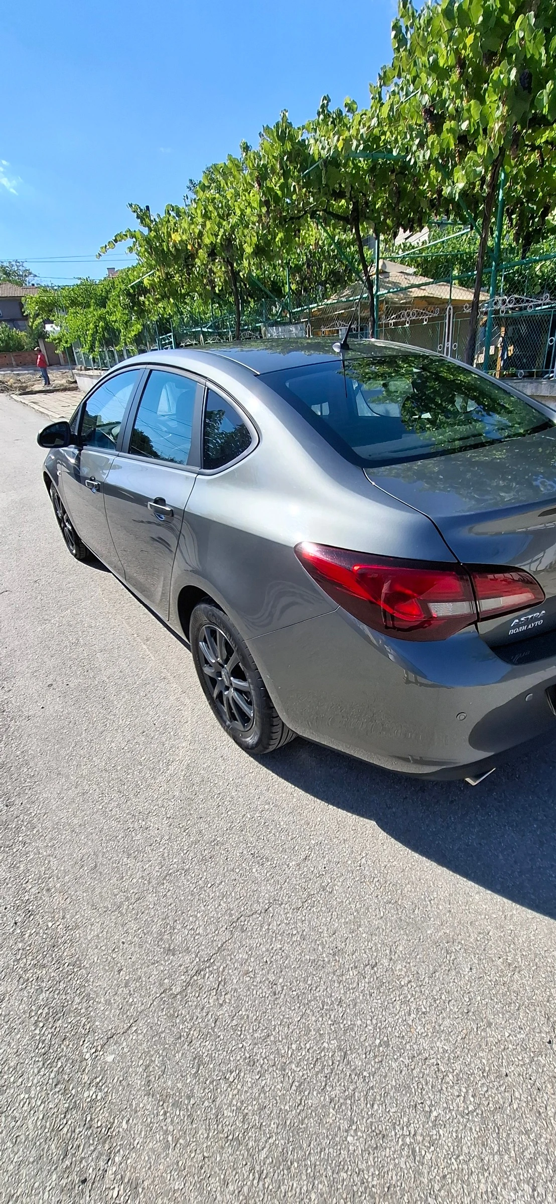 Opel Astra, снимка 10 - Автомобили и джипове - 55536146