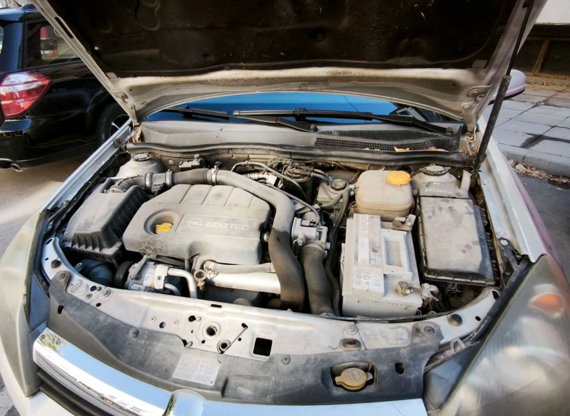 Opel Astra, снимка 13 - Автомобили и джипове - 56138724