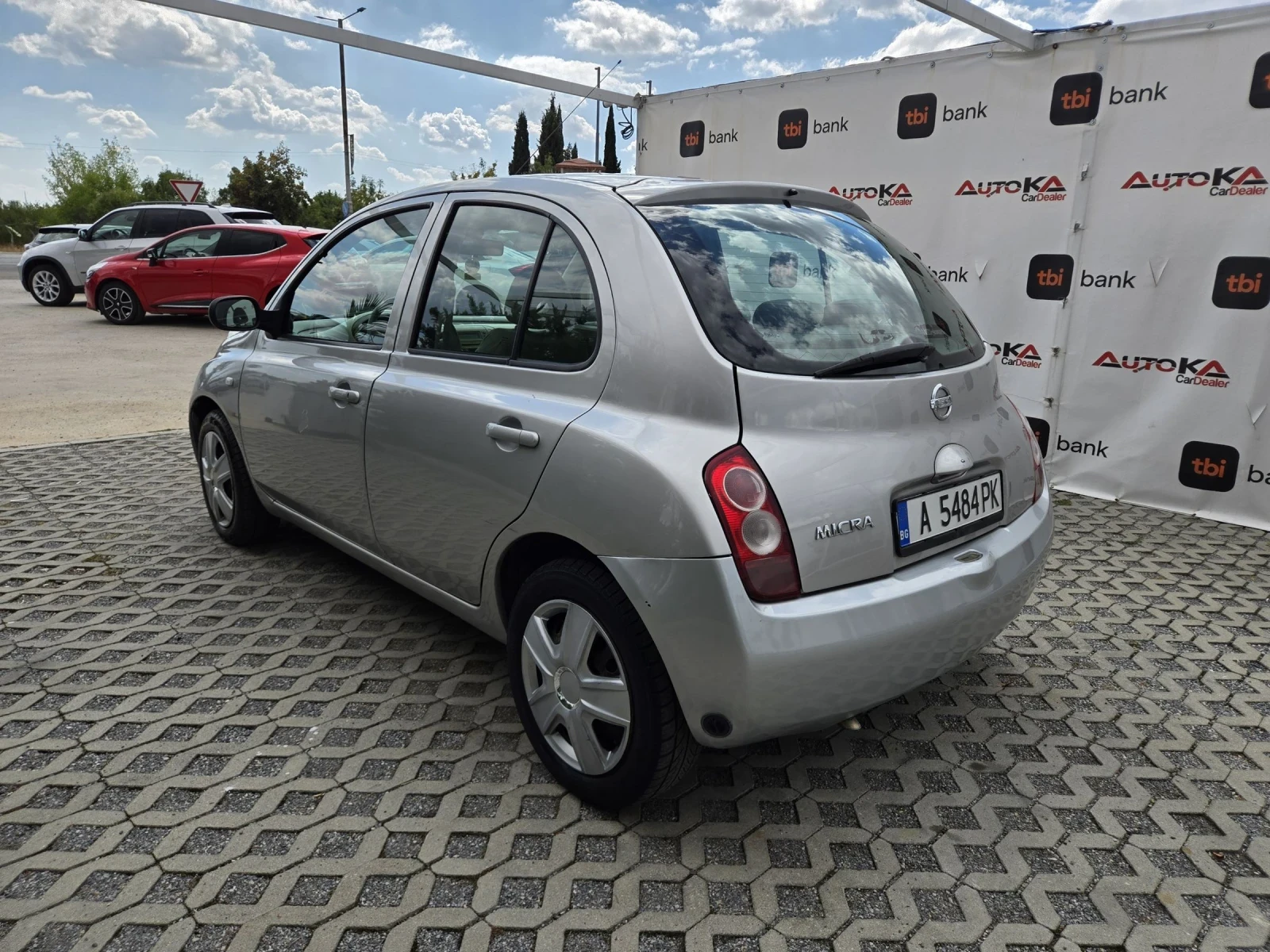 Nissan Micra 1.2i-80кс= АВТОМАТ= ГАЗ= КЛИМАТРОНИК= KEYLESS, снимка 5 - Автомобили и джипове - 56087236