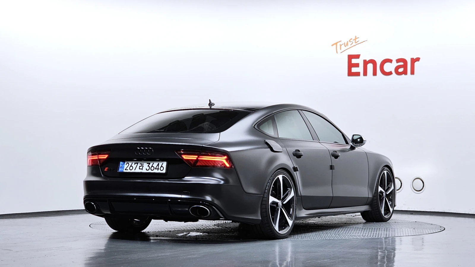 Audi Rs7 КЕРАМИКА* ВЪЗДУХ* ECU MAP* DIS* B&O* СОБСТВЕН ЛИЗИ, снимка 3 - Автомобили и джипове - 56180587
