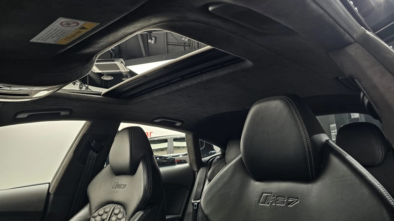 Audi Rs7 КЕРАМИКА* ВЪЗДУХ* ECU MAP* DIS* B&O* СОБСТВЕН ЛИЗИ, снимка 12 - Автомобили и джипове - 56180587