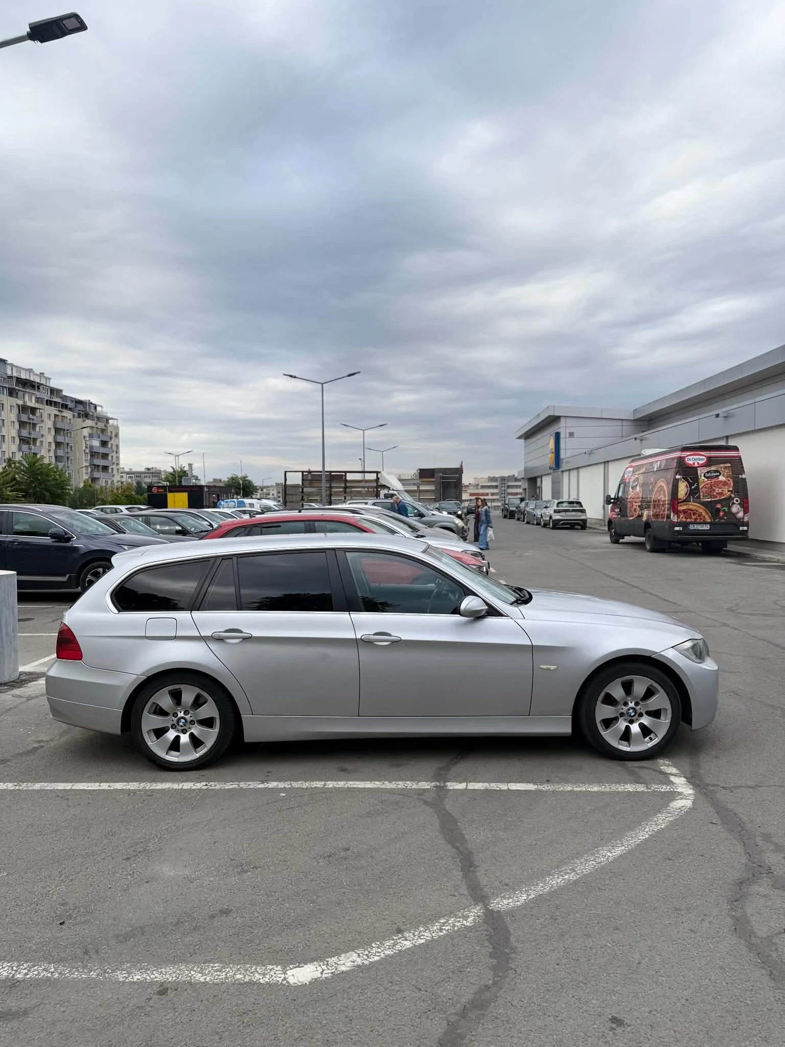 BMW 330 330d, снимка 7 - Автомобили и джипове - 56260500