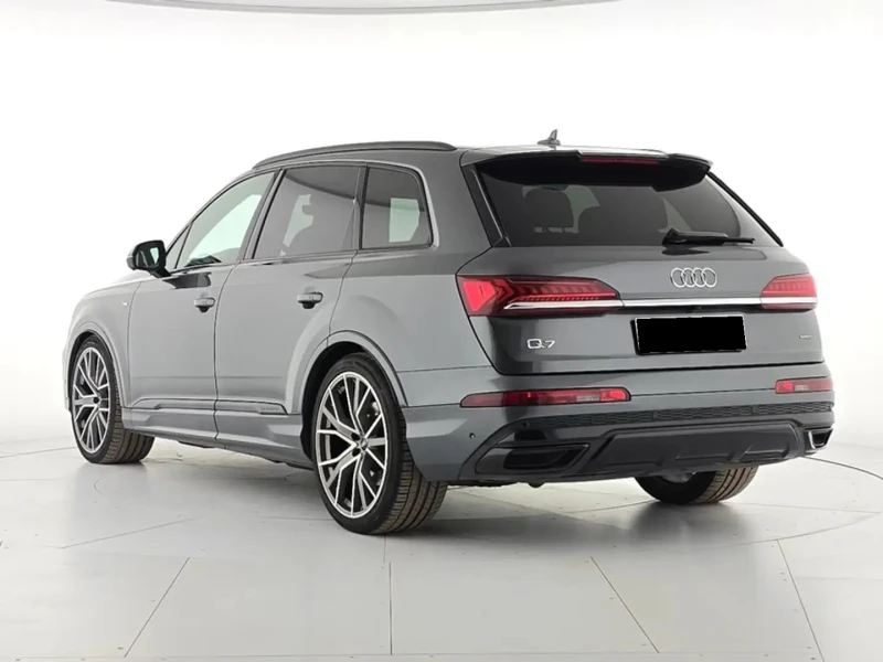 Audi Q7 50TDI Quattro S-Line 7-Seater, снимка 2 - Автомобили и джипове - 48863656