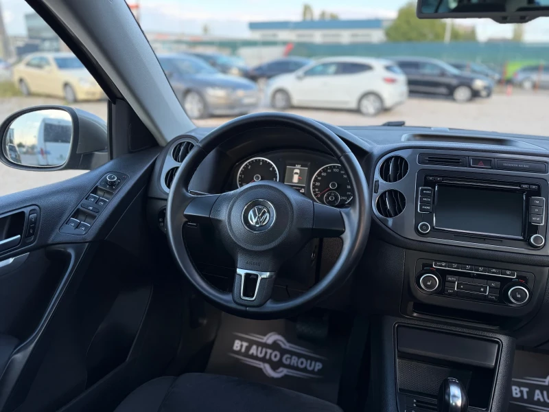 VW Tiguan 2.0TDI 4-MOTION * * АВТОМАТИК* * ПАНОРАМА , снимка 13 - Автомобили и джипове - 52020391