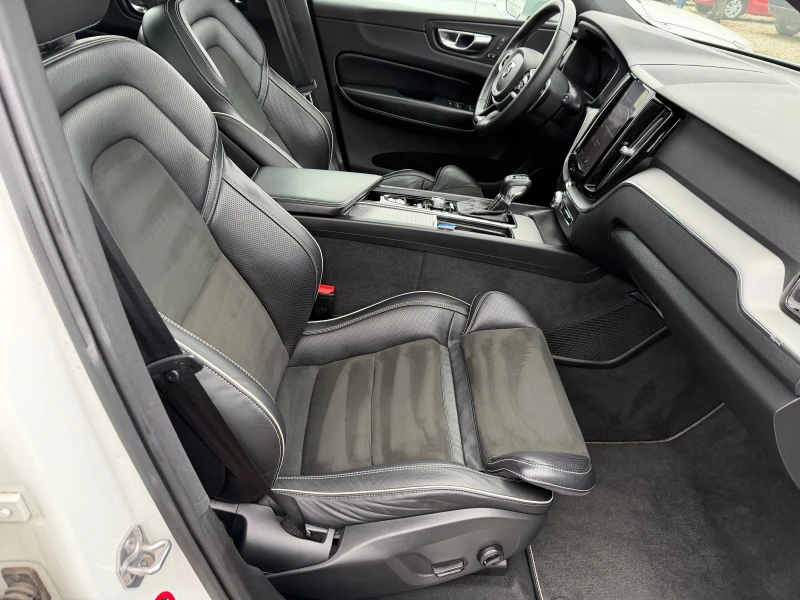Volvo XC60 2.0 D R DESIGN(КАТО НОВА), снимка 13 - Автомобили и джипове - 52875088