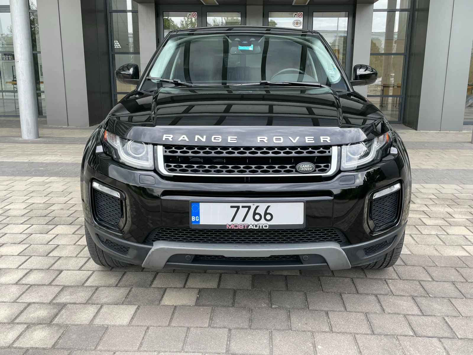 Land Rover Range Rover Evoque Facelift  2.0 Si4 AWD, снимка 1