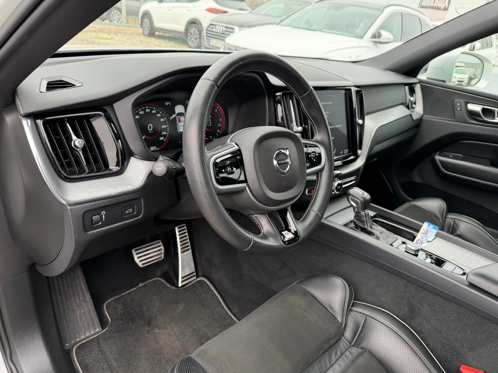 Volvo XC60 2.0 D R DESIGN(���� ����) | Mobile.bg � ����������� 10